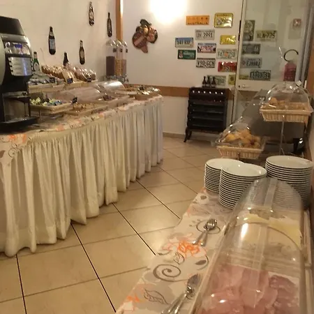 酒店 Il Pino 3*