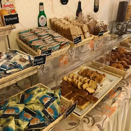 Il Pino 3* San Vincenzo